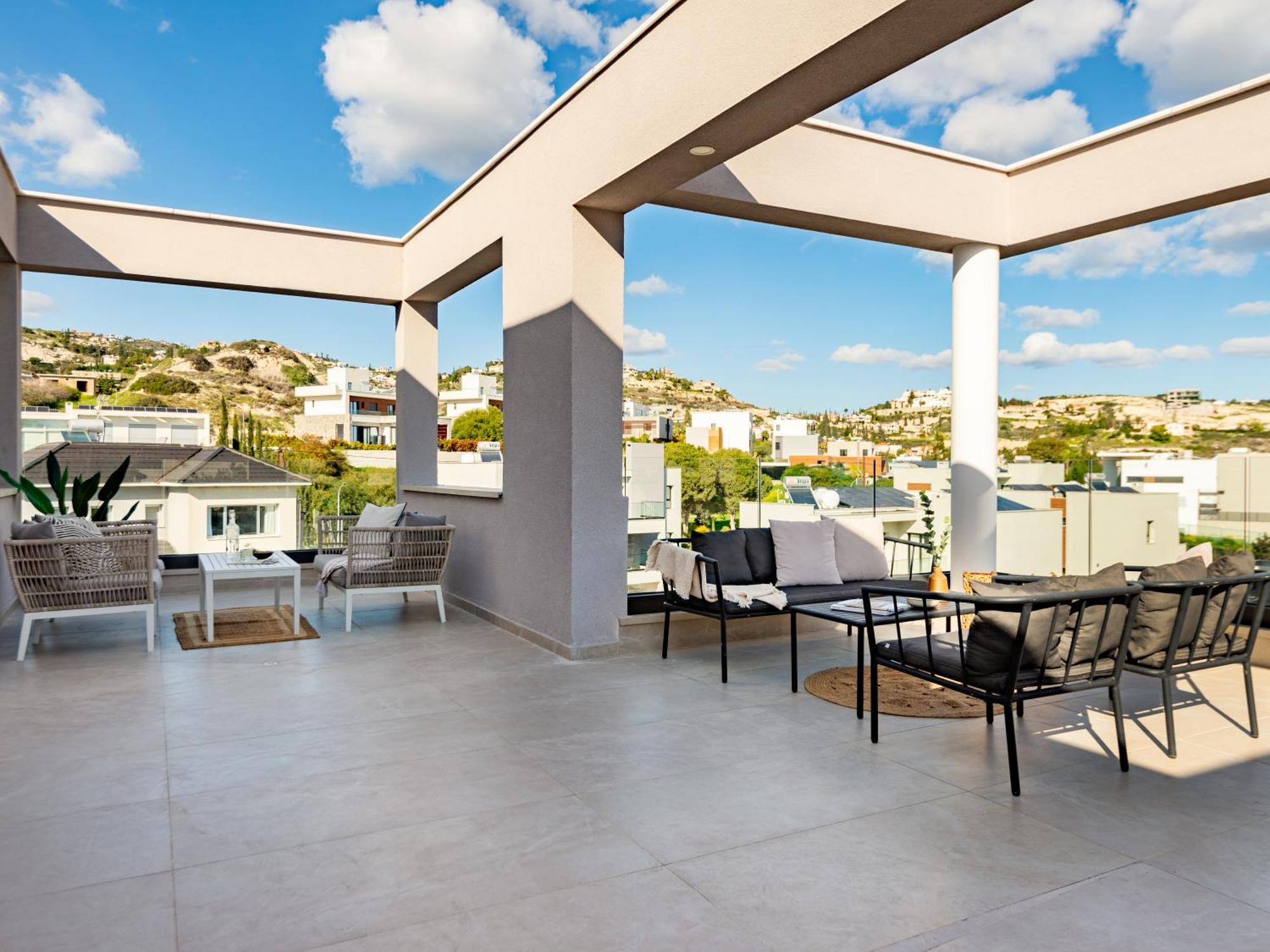Sanders River Plaza Limassol Room photo